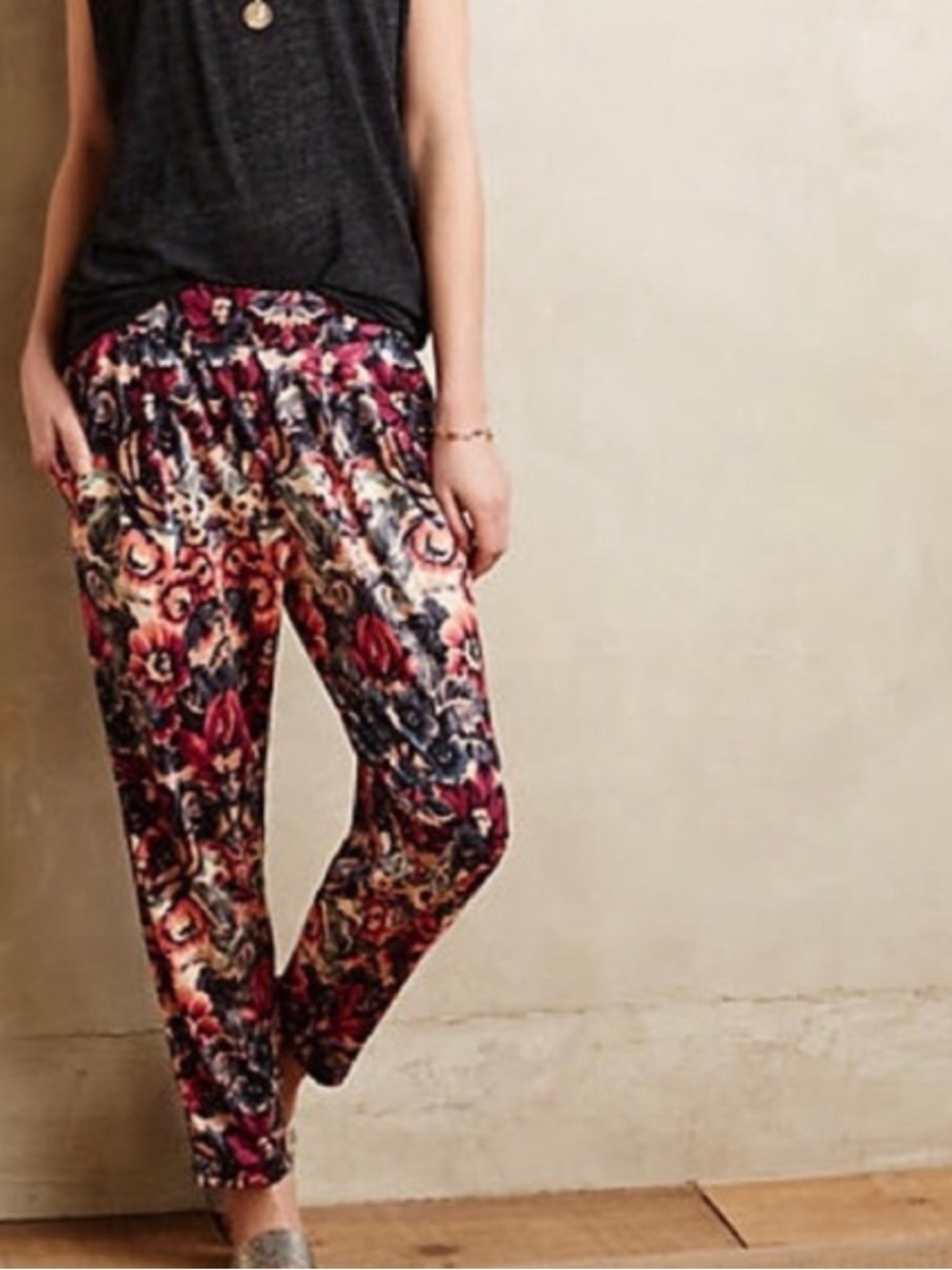 La Vi Anthropologie NWT Motif Floral Pants Size Small